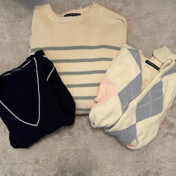 Brandy Melville Sweaters - Brandy Melville Sweaters BUNDLE
